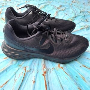 😀NIKE REVOLUTION RUNNING SNEAKER